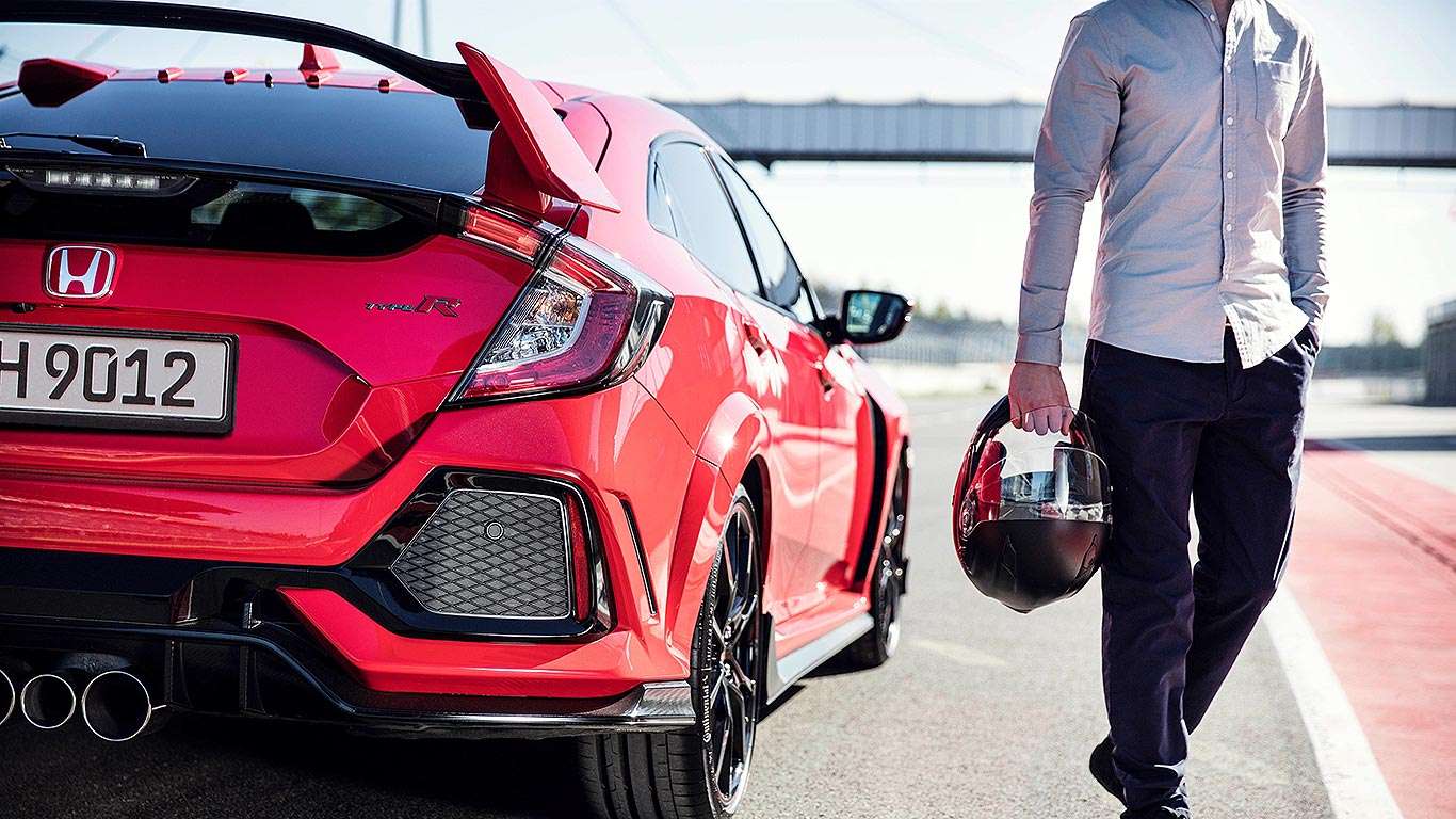 REDEFINE SPEED WITH 2017 HONDA CIVIC TYPE R -